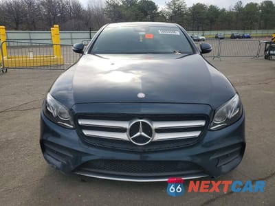 Piąte zdjęcie samochodu w środku: 2017 MERCEDES-BENZ E 300 4MATIC VIN:WDDZF4KB0HA024788 - miniatura