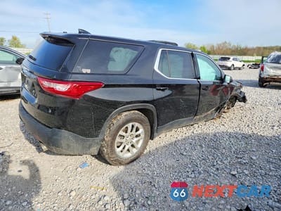 Trzecie zdjęcie samochodu z tyłu: 2019 CHEVROLET TRAVERSE LS VIN:1GNERFKW9KJ286516 - miniatura
