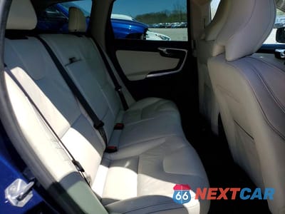 Zdjęcie 11 z 12 samochodu: 2015 VOLVO XC60 T6 PLATINUM VIN:YV4902RV8F2703423 - miniatura