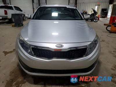 Piąte zdjęcie samochodu w środku: 2012 KIA OPTIMA LX VIN:KNAGM4A74C5289412 - miniatura