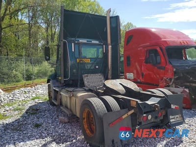 Trzecie zdjęcie samochodu z tyłu: 2016 MACK 600 CXU600 VIN:1M1AW01X9GM008504 - miniatura