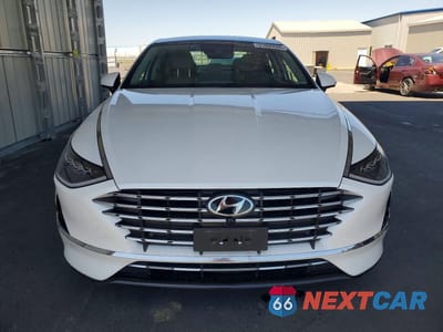 Piąte zdjęcie samochodu w środku: 2021 HYUNDAI SONATA HYBRID LIMITED VIN:KMHL54JJ1MA036062 - miniatura