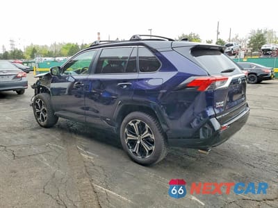 Drugie zdjęcie samochodu z przodu: 2023 TOYOTA RAV4 PRIME XSE VIN:JTMEB3FV1PD117335 - miniatura