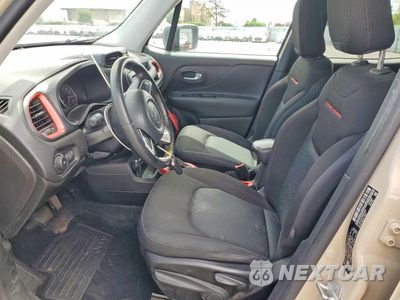 Zdjęcie 7 z 12 samochodu: 2016 JEEP RENEGADE TRAILHAWK VIN:ZACCJBCTXGPE19439 - miniatura
