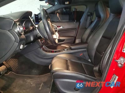 Zdjęcie 7 z 12 samochodu: 2019 MERCEDES-BENZ CLA 250 VIN:WDDSJ4EB3KN766713 - miniatura