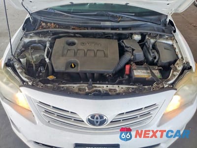 Zdjęcie 11 z 11 samochodu: 2013 TOYOTA COROLLA LE VIN:2T1BU4EE7DC991024 - miniatura