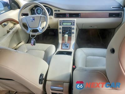 Zdjęcie 8 z 11 samochodu: 2011 VOLVO S80 3.2 VIN:YV1952AS7B1135570 - miniatura