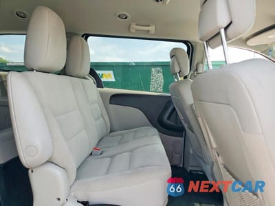 Zdjęcie 11 z 13 samochodu: 2019 DODGE GRAND CARAVAN SE VIN:2C4RDGBG8KR586468 - miniatura