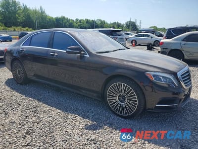 Czwarte zdjęcie samochodu z boku: 2016 MERCEDES-BENZ S 550 4MATIC VIN:WDDUG8FB6GA257775 - miniatura
