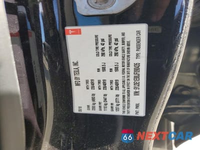 Zdjęcie 12 z 12 samochodu: 2018 TESLA MODEL 3 VIN:5YJ3E1EB8JF090435 - miniatura