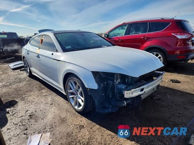 Czwarte zdjęcie samochodu z boku: 2021 AUDI S5 PREMIUM PLUS VIN:WAUC4CF50MA004388 - miniatura