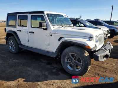 Czwarte zdjęcie samochodu z boku: 2021 JEEP WRANGLER UNLIMITED SAHARA VIN:1C4HJXEN1MW570203 - miniatura