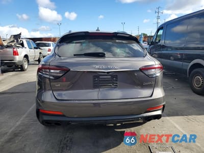 Zdjęcie 6 z 13 samochodu: 2021 MASERATI LEVANTE SPORT VIN:ZN661XUS1MX370851 - miniatura
