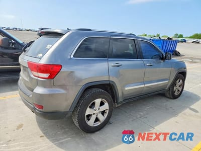 Trzecie zdjęcie samochodu z tyłu: 2012 JEEP GRAND CHEROKEE LAREDO VIN:1C4RJFAGXCC332839 - miniatura