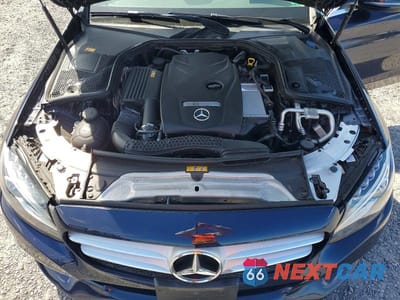 Zdjęcie 11 z 12 samochodu: 2016 MERCEDES-BENZ C 300 4MATIC VIN:55SWF4KB1GU119457 - miniatura