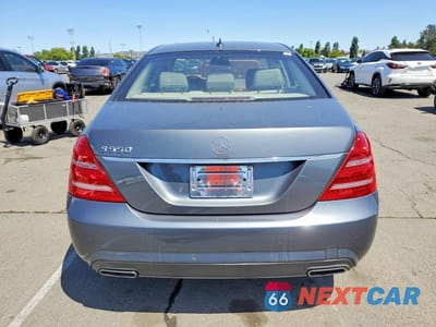 Zdjęcie 6 z 12 samochodu: 2011 MERCEDES-BENZ S 550 VIN:WDDNG7BB4BA395165 - miniatura