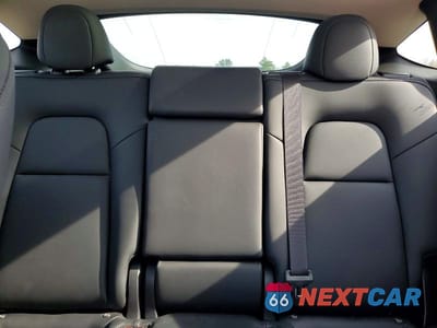 Zdjęcie 10 z 14 samochodu: 2023 TESLA MODEL Y VIN:7SAYGDEE7PA207894 - miniatura