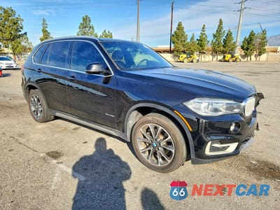 Czwarte zdjęcie samochodu z boku: 2017 BMW X5 XDRIVE35I VIN:5UXKR0C3XH0V69565 - miniatura