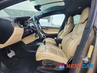 Zdjęcie 7 z 12 samochodu: 2016 TESLA MODEL X VIN:5YJXCAE47GFS00618 - miniatura