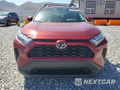Piąte zdjęcie samochodu w środku: 2022 TOYOTA RAV4 XLE VIN:2T3W1RFV3NW235610 - miniatura
