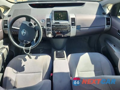 Zdjęcie 8 z 12 samochodu: 2005 TOYOTA PRIUS BASE VIN:JTDKB20U653017750 - miniatura