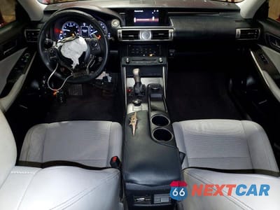 Zdjęcie 8 z 11 samochodu: 2015 LEXUS IS 250 BASE VIN:JTHBF1D26F5062652 - miniatura