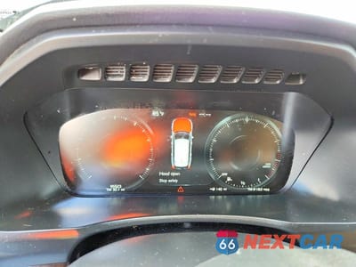 Zdjęcie 9 z 13 samochodu: 2016 VOLVO XC90 T6 VIN:YV4A22PK4G1049723 - miniatura