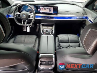 Zdjęcie 8 z 12 samochodu: 2024 BMW 740 I VIN:WBA23EH00RCP97991 - miniatura