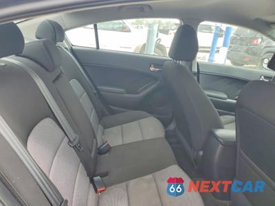 Zdjęcie 10 z 12 samochodu: 2015 KIA FORTE EX VIN:KNAFX4A82F5316056 - miniatura