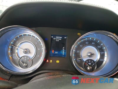 Zdjęcie 9 z 12 samochodu: 2013 CHRYSLER 300 VIN:2C3CCAAG0DH533235 - miniatura