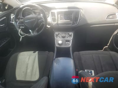 Zdjęcie 8 z 12 samochodu: 2015 CHRYSLER 200 LIMITED VIN:1C3CCCAG1FN757846 - miniatura