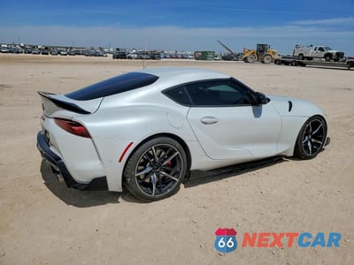 Trzecie zdjęcie samochodu z tyłu: 2021 TOYOTA GR SUPRA 3.0 PREMIUM VIN:WZ1DB0C01MW041037 - miniatura