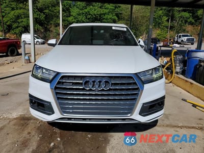 Piąte zdjęcie samochodu w środku: 2017 AUDI Q7 PREMIUM PLUS VIN:WA1LAAF73HD021931 - miniatura