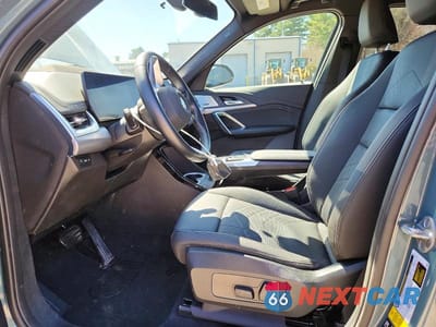 Zdjęcie 7 z 14 samochodu: 2023 BMW X1 XDRIVE28I VIN:WBX73EF07P5W54066 - miniatura