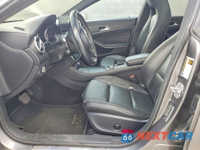 Zdjęcie 7 z 11 samochodu: 2016 MERCEDES-BENZ CLA 250 VIN:WDDSJ4EB0GN291805 - miniatura