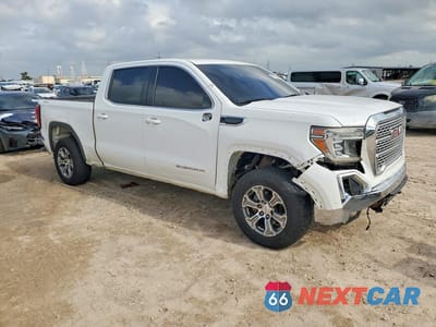 Czwarte zdjęcie samochodu z boku: 2022 GMC SIERRA K1500 SLE VIN:3GTPUBEK7NG625457 - miniatura