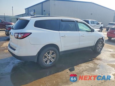 Trzecie zdjęcie samochodu z tyłu: 2017 CHEVROLET TRAVERSE LT VIN:1GNKRHKD6HJ164105 - miniatura