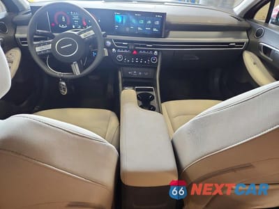 Zdjęcie 8 z 13 samochodu: 2024 HYUNDAI SONATA SEL VIN:KMHL64JA7RA423462 - miniatura