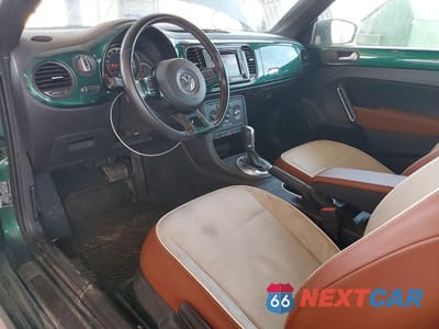 Zdjęcie 8 z 12 samochodu: 2017 VOLKSWAGEN BEETLE S VIN:3VW517AT8HM812849 - miniatura