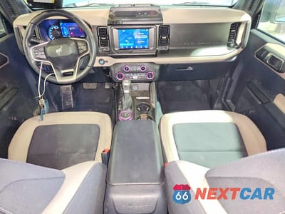 Zdjęcie 8 z 13 samochodu: 2021 FORD BRONCO BASE VIN:1FMDE5BH4MLB02355 - miniatura