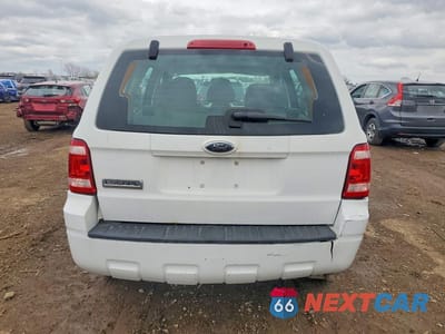 Zdjęcie 6 z 12 samochodu: 2009 FORD ESCAPE XLS VIN:1FMCU02799KB08674 - miniatura
