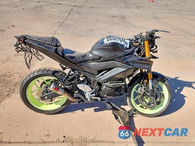 2019 YAMAHA YZFR3 A MH3RH18YXKK002024 - główne zdjęcie licytacji z USA - miniatura