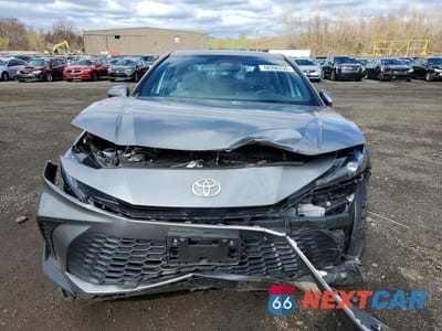 Piąte zdjęcie samochodu w środku: 2025 TOYOTA CAMRY SE VIN:4T1DBADK9SU508844 - miniatura