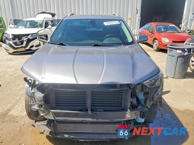 Piąte zdjęcie samochodu w środku: 2018 GMC TERRAIN SLT VIN:3GKALVEX5JL245173 - miniatura