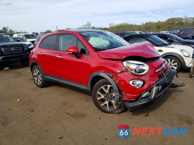 Czwarte zdjęcie samochodu z boku: 2016 FIAT 500X TREKKING VIN:ZFBCFYCT5GP475342 - miniatura