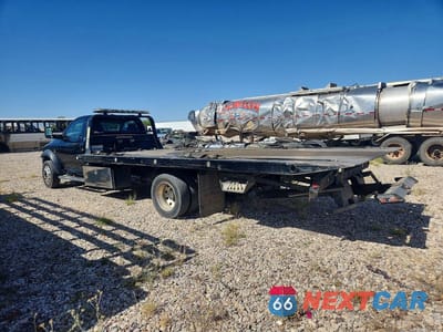 Drugie zdjęcie samochodu z przodu: 2017 RAM 5500 VIN:3C7WRMDL4HG643313 - miniatura