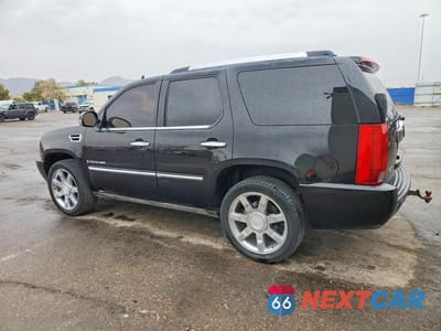 Drugie zdjęcie samochodu z przodu: 2008 CADILLAC ESCALADE LUXURY VIN:1GYEC63828R130185 - miniatura
