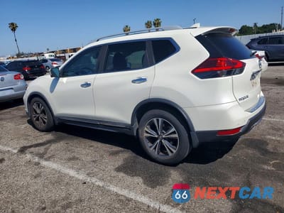 Drugie zdjęcie samochodu z przodu: 2017 NISSAN ROGUE SL VIN:5N1AT2MT5HC781986 - miniatura