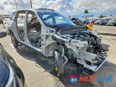 Czwarte zdjęcie samochodu z boku: 2025 VOLVO XC90 ULTRA VIN:YV4062PG5S1380475 - miniatura