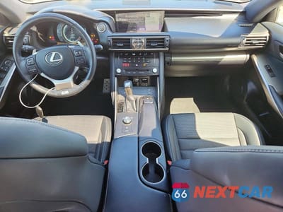 Zdjęcie 8 z 13 samochodu: 2018 LEXUS IS 350 VIN:JTHBZ1D23J5032539 - miniatura